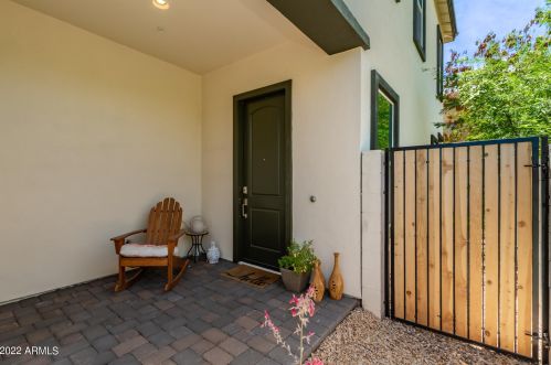 3721 Catalina Dr, Phoenix AZ  85018-4417 exterior