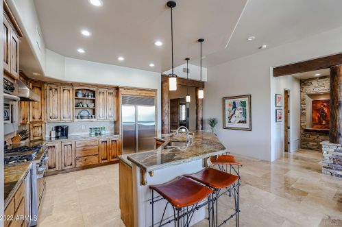 37025 33rd Ave, Phoenix AZ  85086-8740 exterior