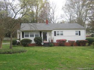 925 8th Ave, Gastonia NC  28054-5644 exterior