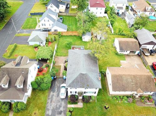 130 Belmont St, New Britain CT  06053-3508 exterior