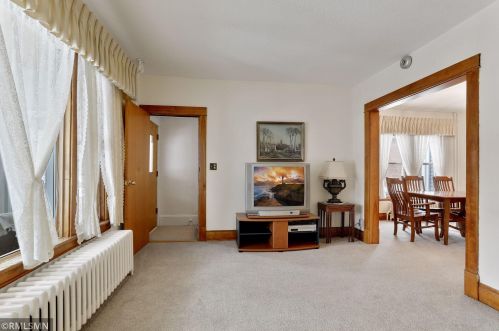 415 Arbor St, Saint Paul MN 55102-3511 exterior