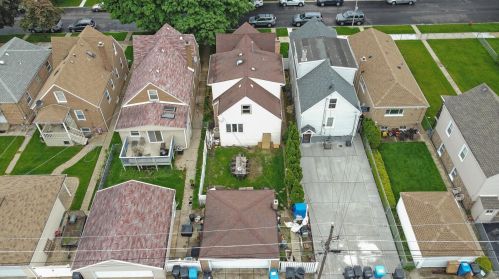 5616 Kolin Ave, Chicago IL 60629-4838 exterior