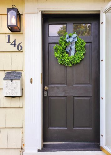 146 Longfellow St, Portland, ME 04103-4027