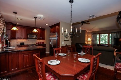 34 Hillsdale Dr, Wantage NJ 07461-4026 exterior