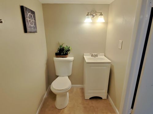 2837 7 St, Milwaukee WI 53215-3907 exterior