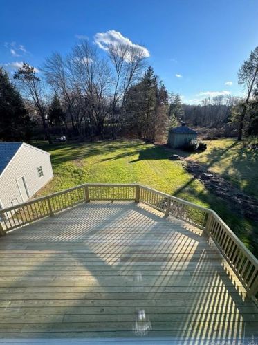 77 Prospect Hill Rd, Windsor CT  06095-1642 exterior