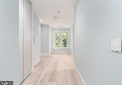 1604 13th St, Washington DC 20009-4303 exterior