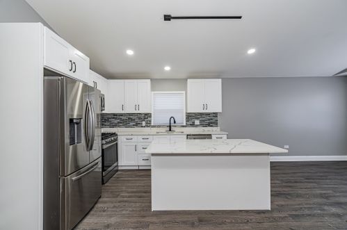 11205 Hermosa Ave, Chicago IL  60643-4229 exterior