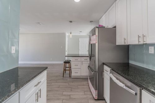 4722 Bay Ave, Tampa FL 33616-1070 exterior