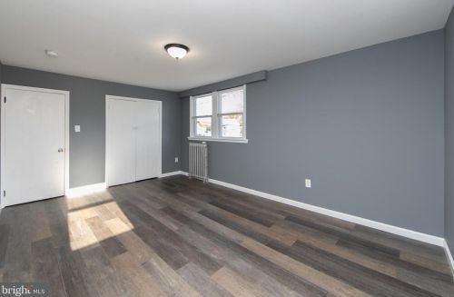 6829 Waldorf Ave, Camden NJ 08110-6109 exterior