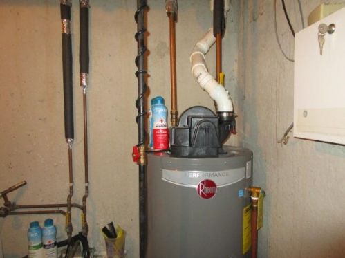 2555 33, Milwaukee WI 53215-2806 exterior