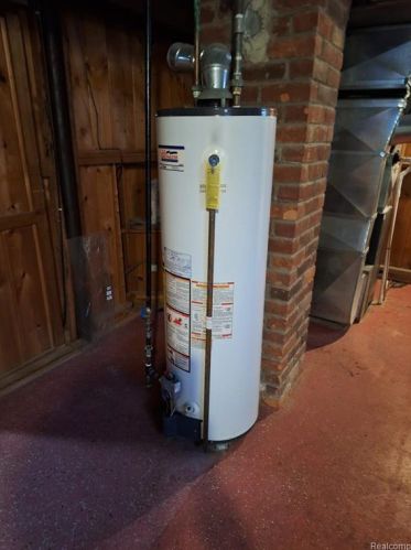 6865 Drexel St, Dearborn Heights MI  48127-2214 exterior