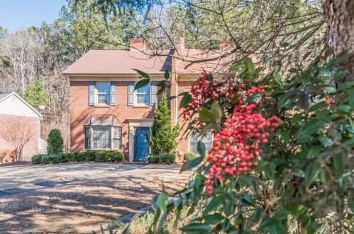 267 Braxton Pl, Tucker GA  30084-1872 exterior