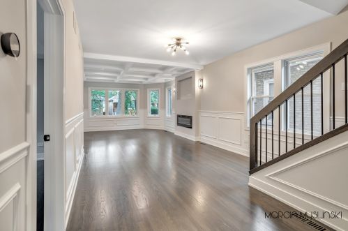 7870 Oakleaf Ave, Chicago IL  60707-1351 exterior