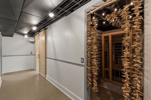 1605 Tarragon Dr, Madison WI  53716-1858 exterior