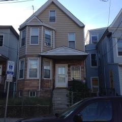 84 Oraton St, Newark NJ  07104-4108 exterior