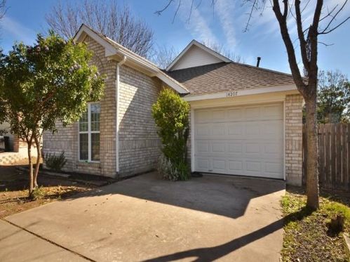 14207 Anita Marie Ln, Austin TX  78728-6811 exterior