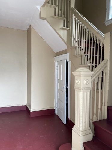 55 Vernon St, Worcester MA 01610-1935 exterior