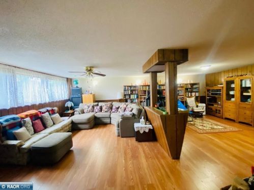 520 41 St, Hibbing MN 55746-3282 exterior