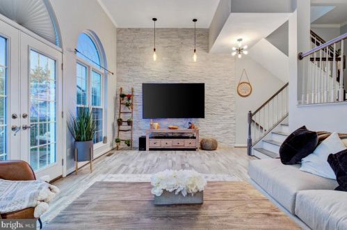 3405 Governors Crest Ct, Alexandria VA  22310-2337 exterior