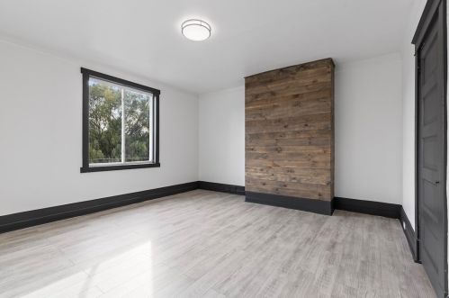 1624 Jancey St, Pittsburgh PA  15206-1327 exterior