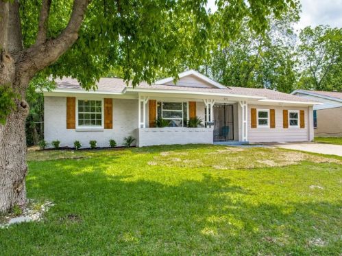 832 Emberwood Dr, Dallas, TX 75232-3824