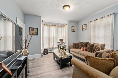 13 Regent Ave, Providence RI  02908-5502 exterior