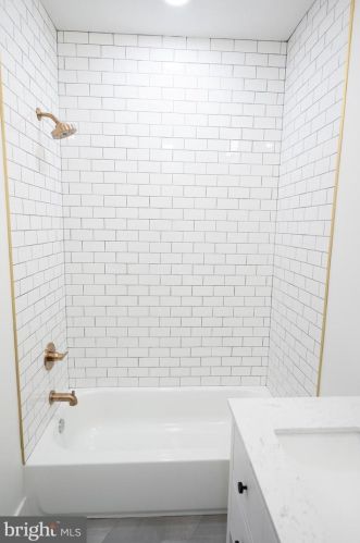 1500 Dickinson St, Philadelphia PA 19146-4757 exterior