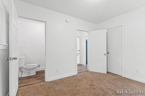 887 Barney Ave, Meskegon MI 49444-0017 exterior