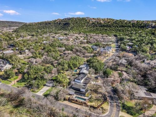 5708 Driftwood Dr, Austin TX 78731-2642 exterior