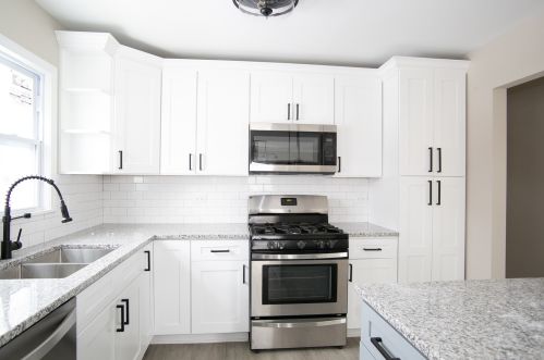 376 Hilkert Ct, Bull Valley IL 60014-5848 exterior