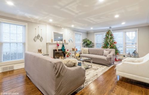 6739 Leroy Ave, Chicago IL  60712-3203 exterior