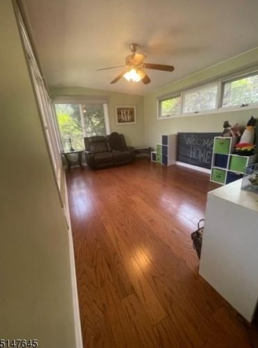 40 Cliffside Trl, Parsippany NJ 07834-2008 exterior