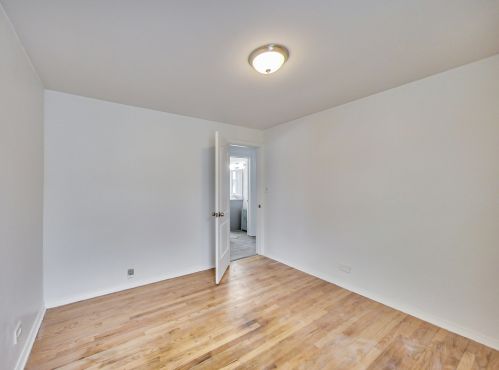 1719 Melvina Ave, Chicago IL 60646-1123 exterior