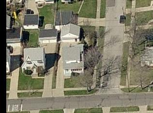 20391 Lake Shore Blvd, Cleveland OH  44123-1842 exterior