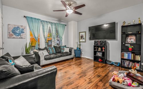 3130 12th St, Milwaukee WI  53215-4606 exterior