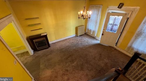 225 Cromwell Ter, Washington DC 20002-1029 exterior