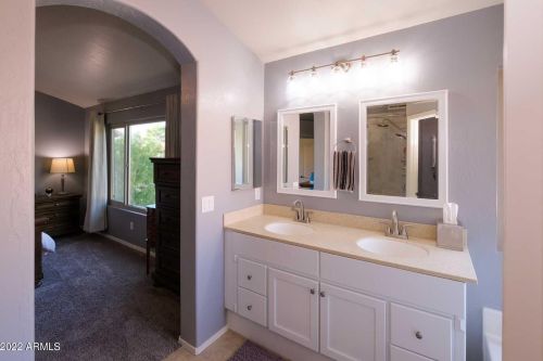 3810 Barcelona Dr, Chandler AZ  85226-1305 exterior