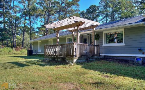 4495 Kent Rd, Atlanta GA  30337-5205 exterior