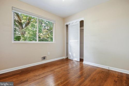 112 Blf Ter, Silver Spring MD 20902-3103 exterior