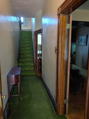 4550 Penn Ave, Pittsburgh PA 15224-1315 exterior