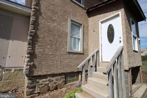 80 Ridgeway Ave, Manor PA 19036-1924 exterior