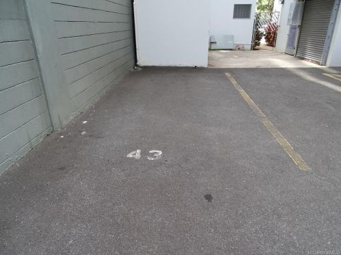 731 Amana St, Honolulu, HI 96814-3243