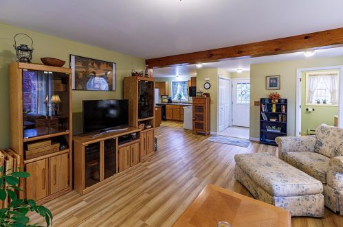 124 Lakeside Oaks Dr, Barrington NH  03825-3334 exterior