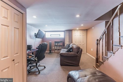 1119 Magee, Philadelphia PA 19111-4939 exterior