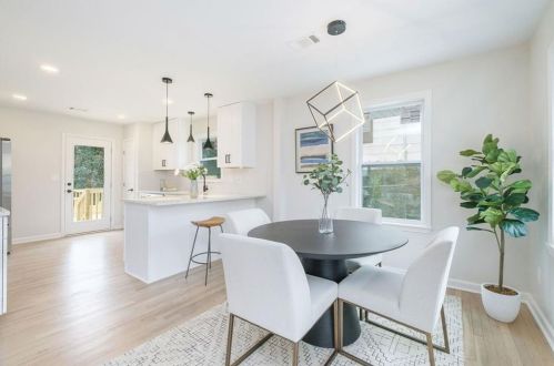 844 Deckner Ave, Atlanta GA 30310-4136 exterior