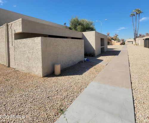 2650 43rd Ave, Phoenix, AZ 85009-1032