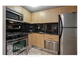 204 21st St, Brooklyn NY  11226-3901 exterior