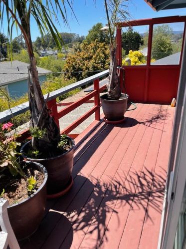 405 Monterey Ave, Capitola CA 95010-3617 exterior