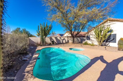 8483 Cantora Way, Tucson AZ 85743-5005 exterior